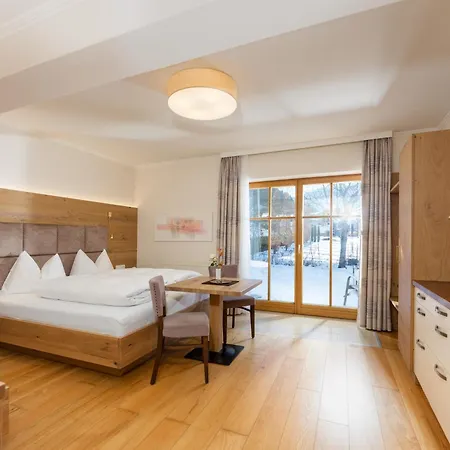 Otel Parkvilla Vital 4*